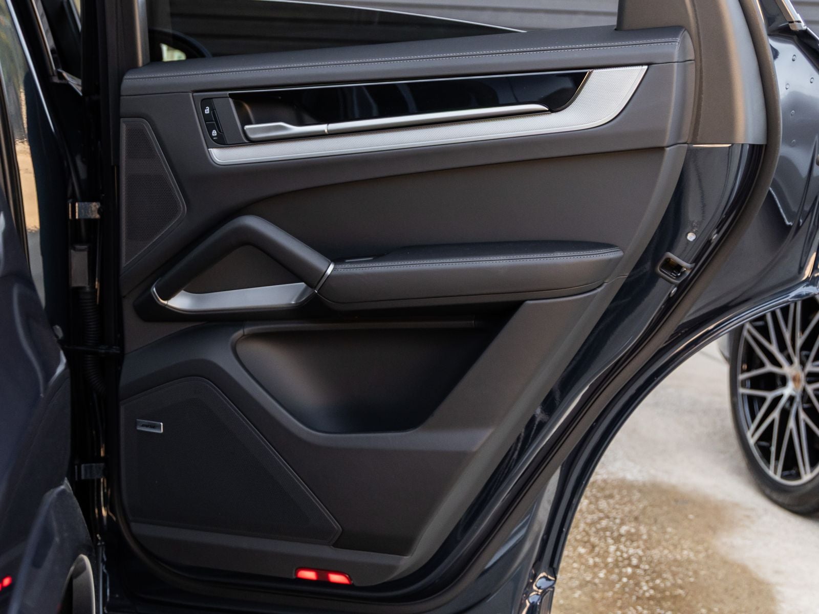 2025 Porsche Cayenne S Coupe