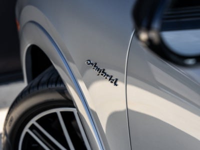2025 Porsche Cayenne S E-Hybrid Coupe S