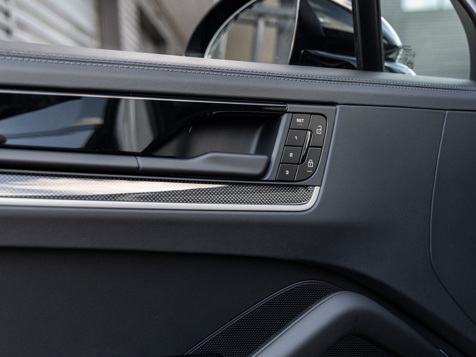 2025 Porsche Cayenne S E-Hybrid Coupe S