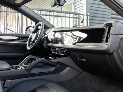 2025 Porsche Cayenne S E-Hybrid Coupe S