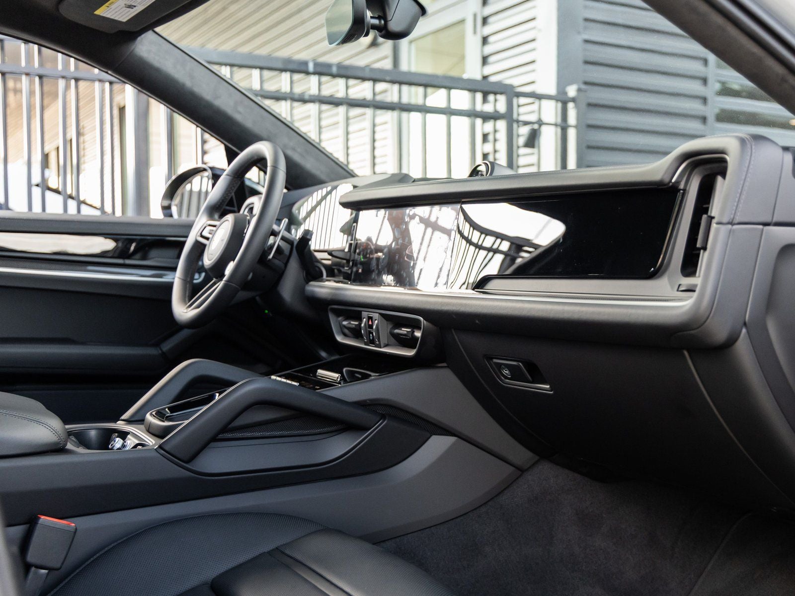 2025 Porsche Cayenne S E-Hybrid Coupe S
