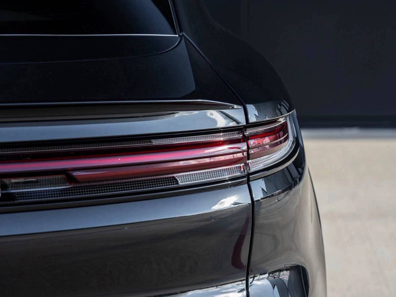 2025 Porsche Cayenne S E-Hybrid Coupe