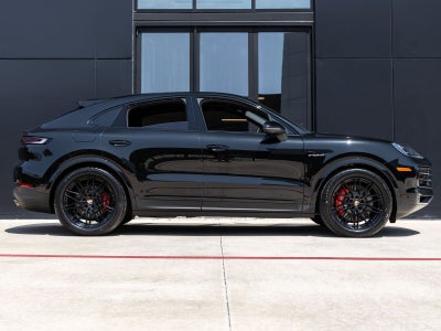 2025 Porsche Cayenne S E-Hybrid Coupe