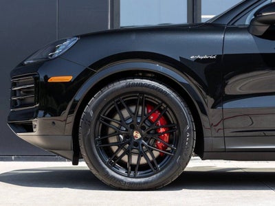 2025 Porsche Cayenne S E-Hybrid Coupe