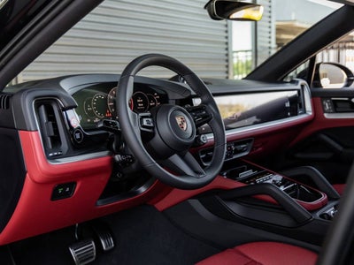 2025 Porsche Cayenne S E-Hybrid Coupe
