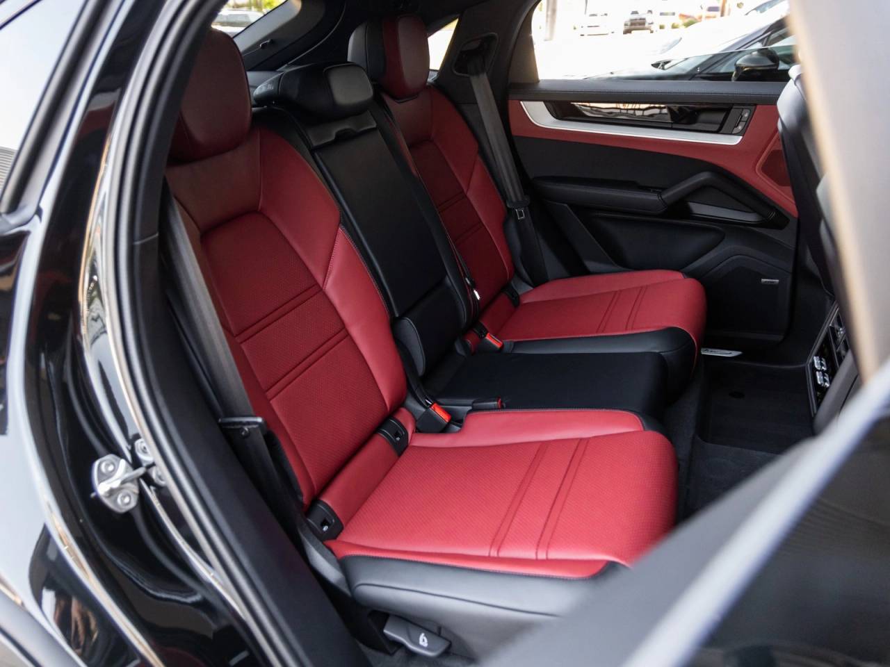 2025 Porsche Cayenne S E-Hybrid Coupe