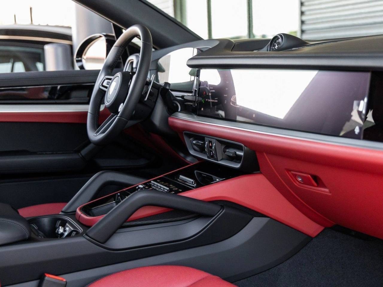 2025 Porsche Cayenne S E-Hybrid Coupe