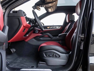 2025 Porsche Cayenne S E-Hybrid Coupe