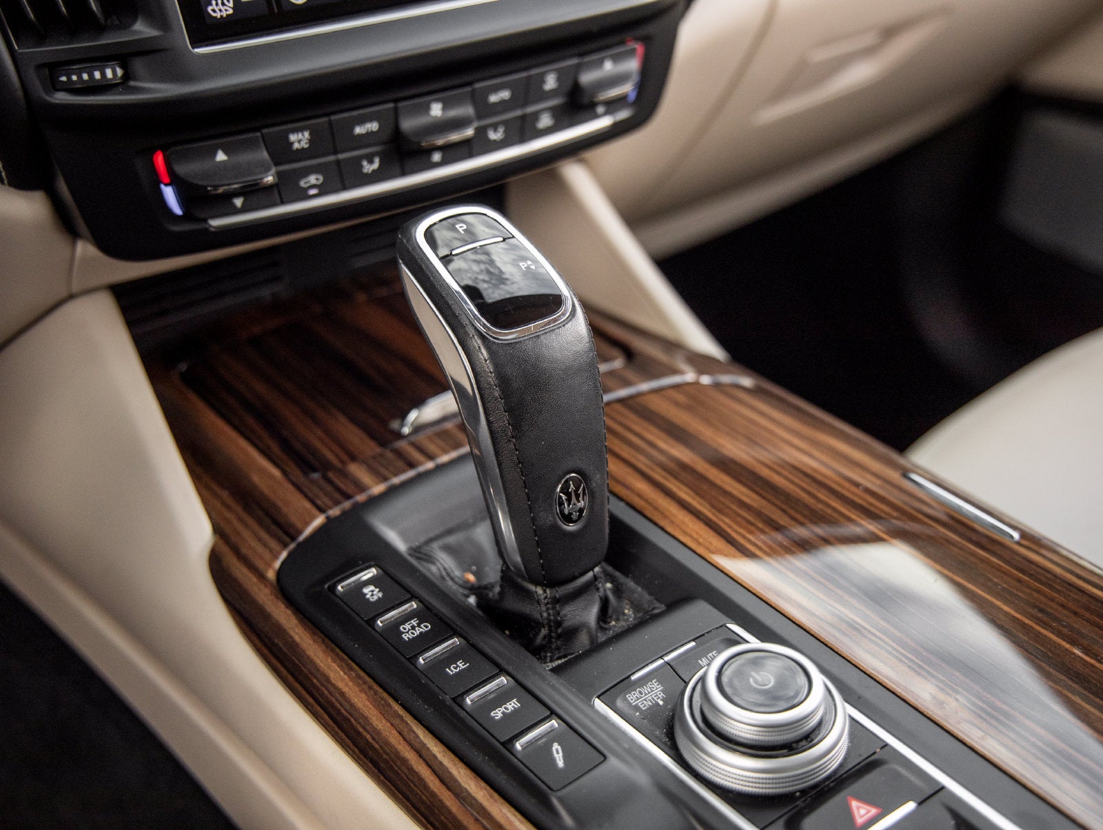 2022 Maserati Levante Modena