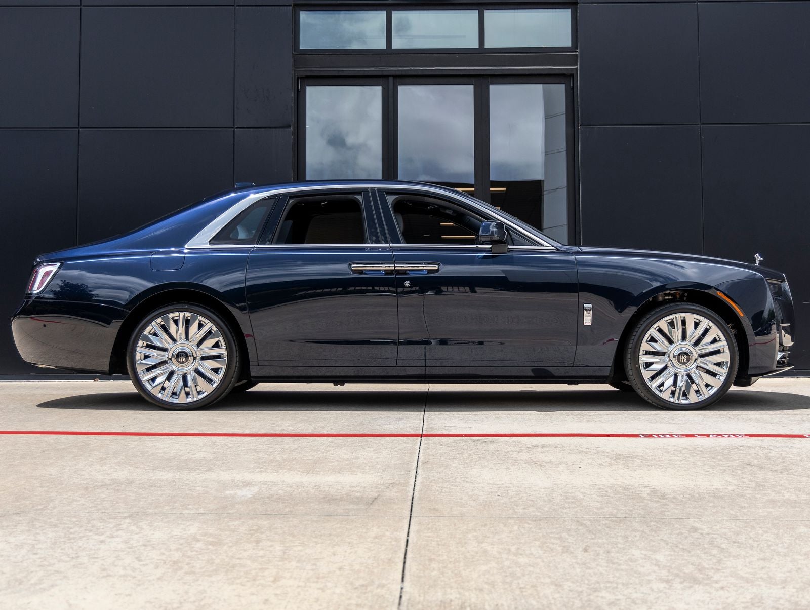 2027 Rolls-Royce Ghost Base