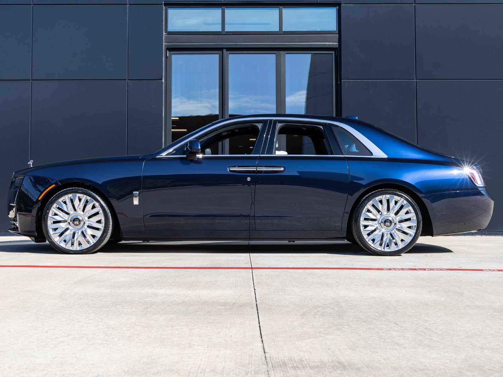 2027 Rolls-Royce Ghost 