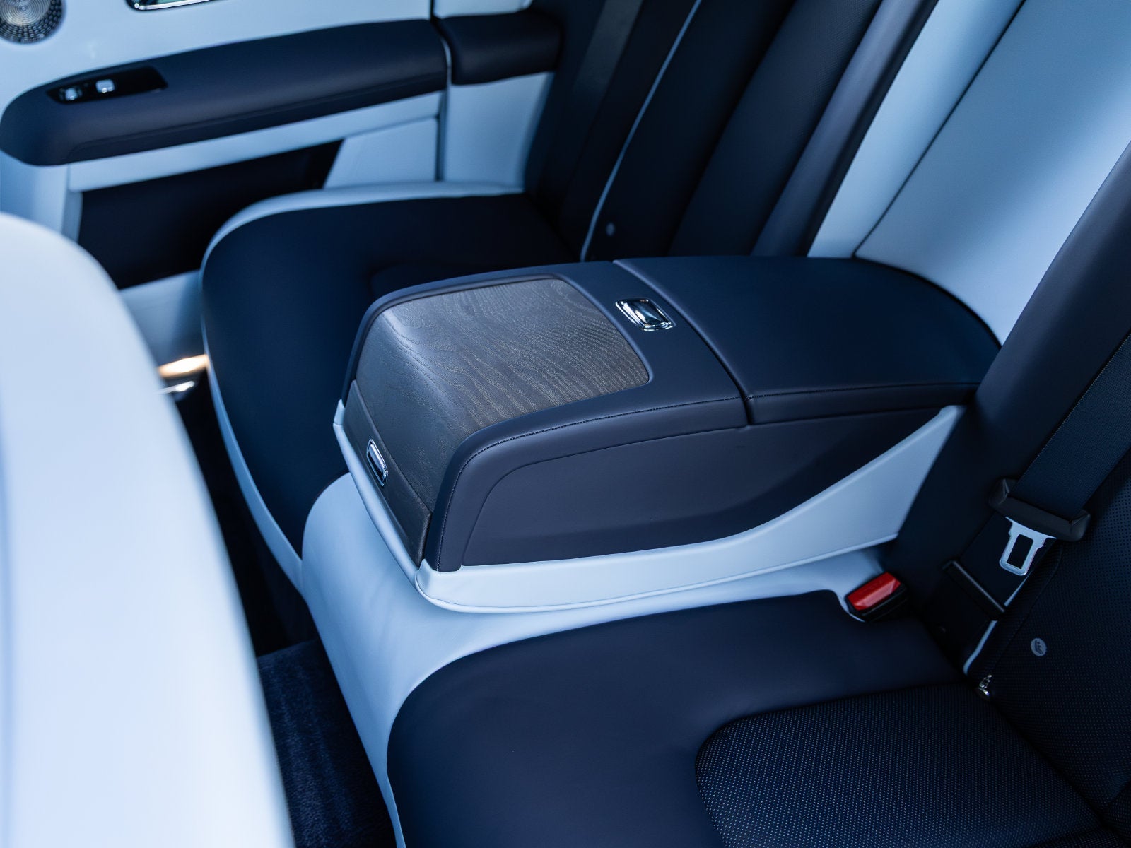 2027 Rolls-Royce Ghost 
