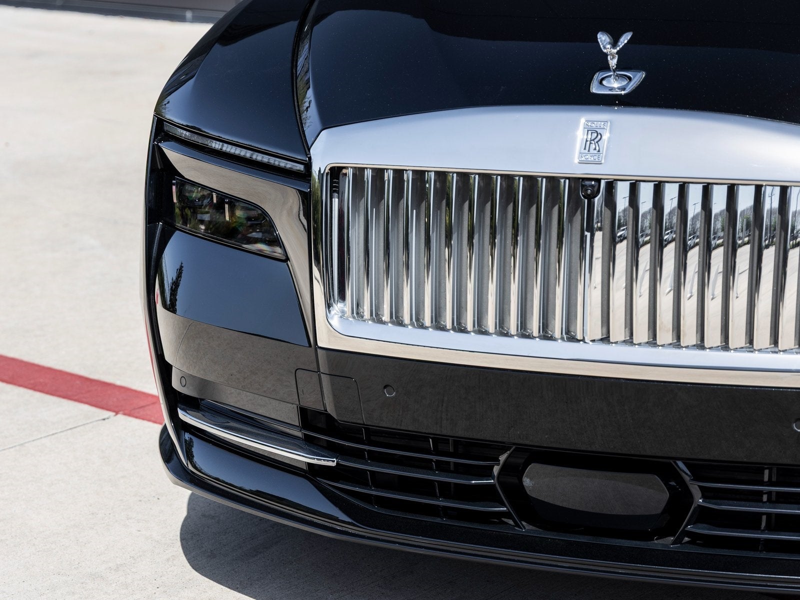 2025 Rolls-Royce Spectre Base