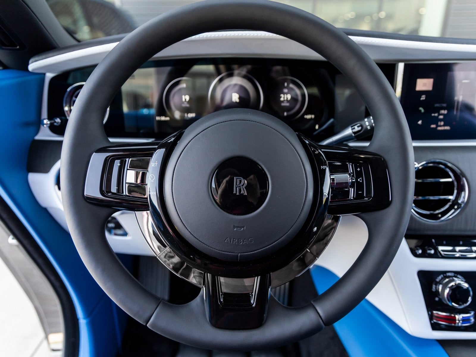 2025 Rolls-Royce Spectre Base