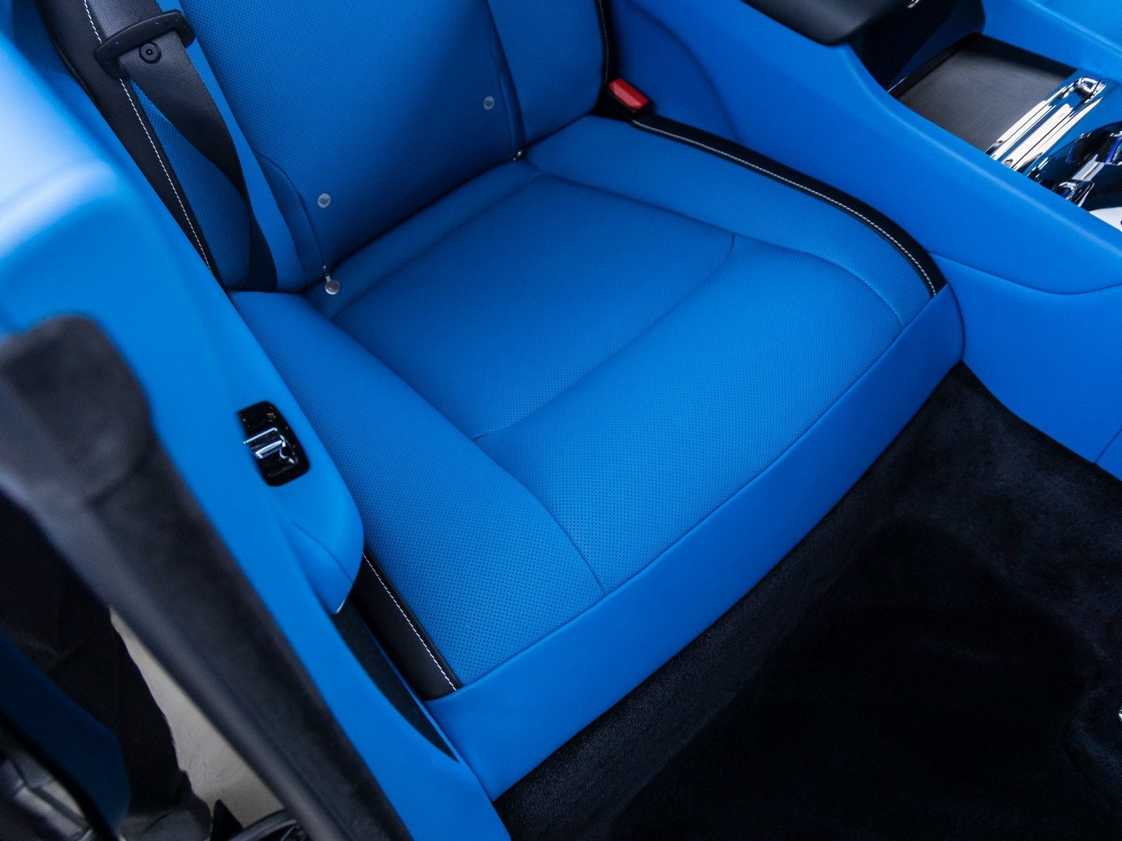 2025 Rolls-Royce Spectre Base