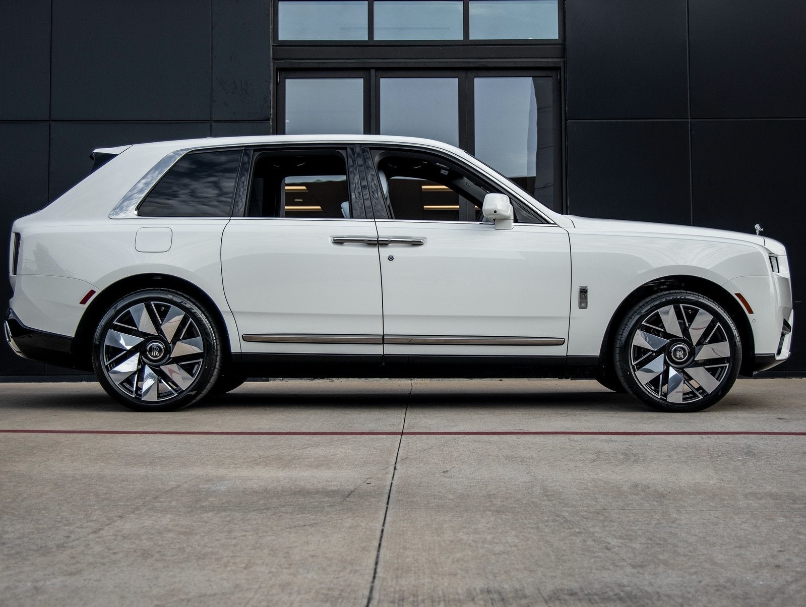 2026 Rolls-Royce Cullinan 