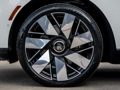 2026 Rolls-Royce Cullinan 