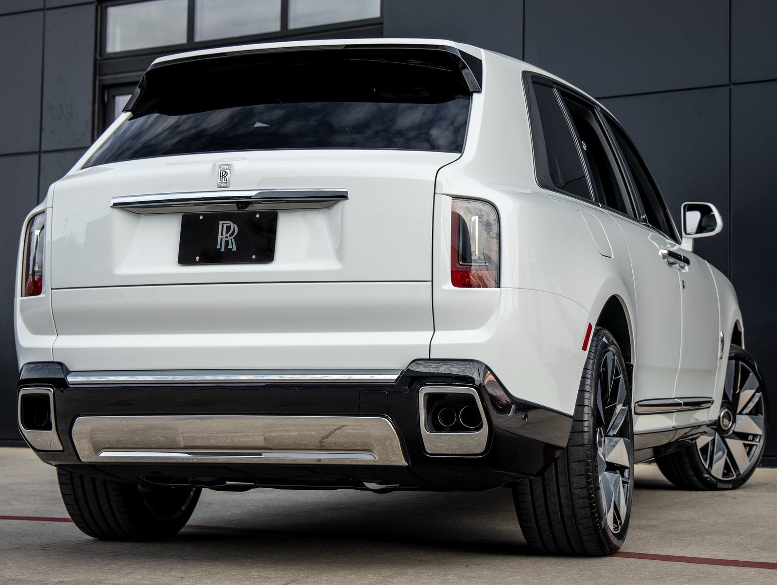 2026 Rolls-Royce Cullinan 