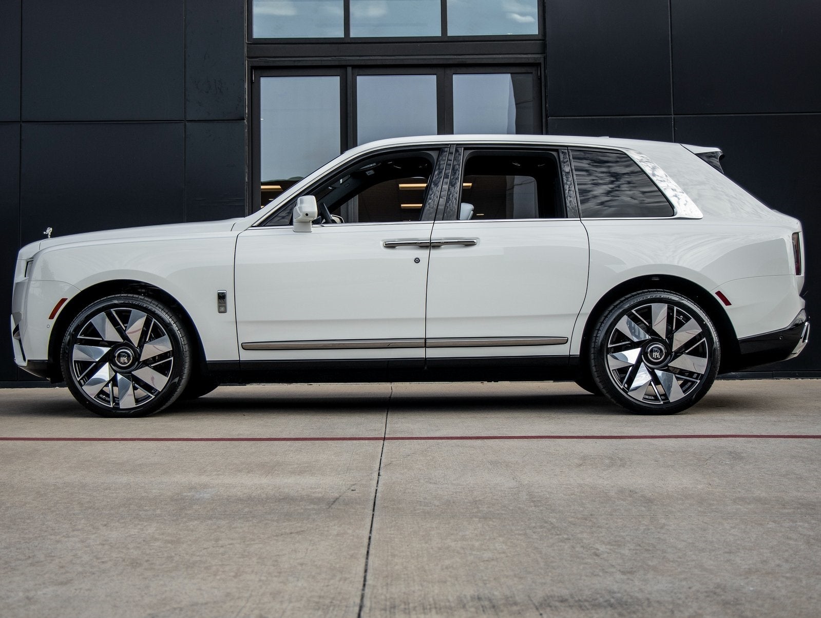 2026 Rolls-Royce Cullinan 