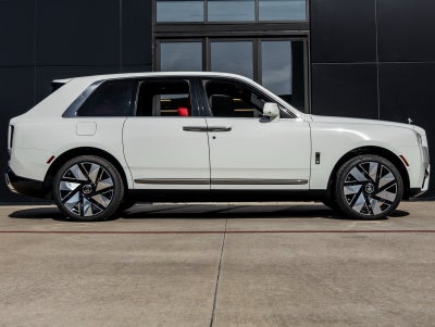 2026 Rolls-Royce Cullinan 
