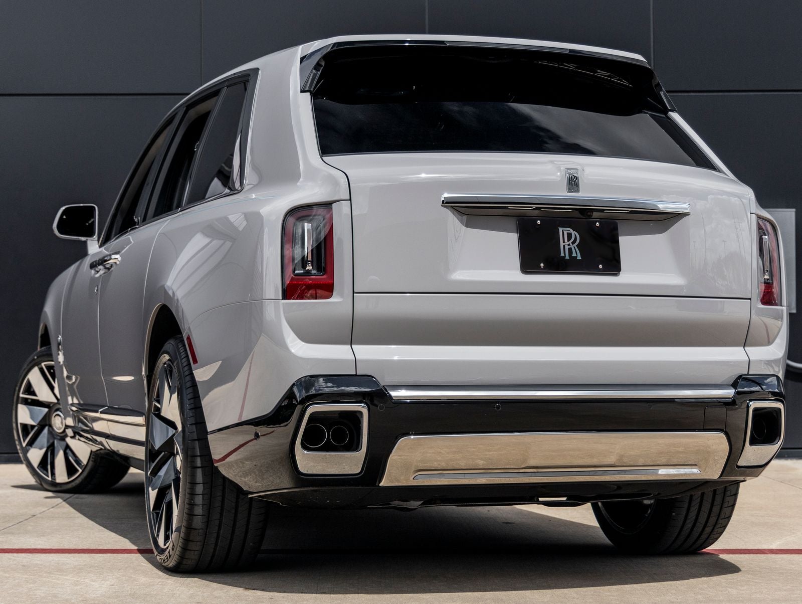 2026 Rolls-Royce Cullinan 