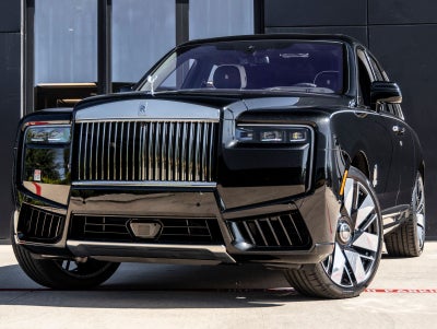 2027 Rolls-Royce Cullinan Base