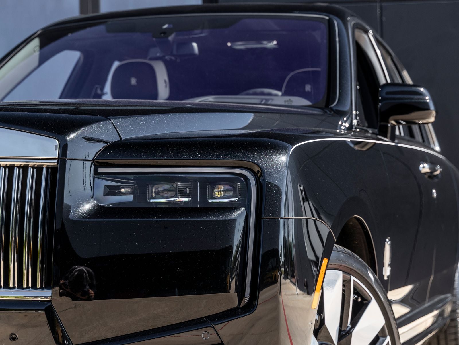 2027 Rolls-Royce Cullinan Base