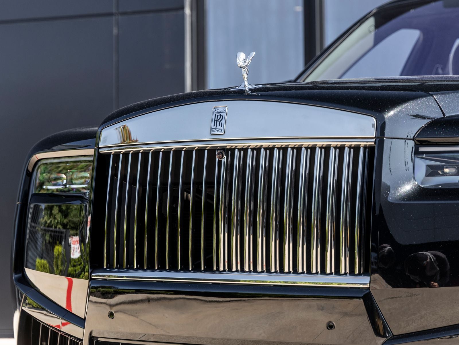 2027 Rolls-Royce Cullinan Base