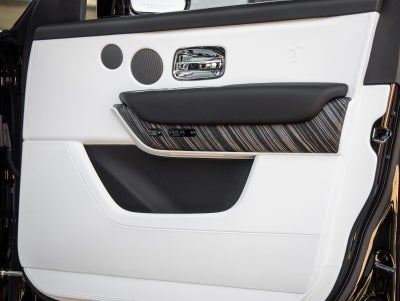 2027 Rolls-Royce Cullinan Base
