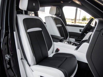 2027 Rolls-Royce Cullinan Base