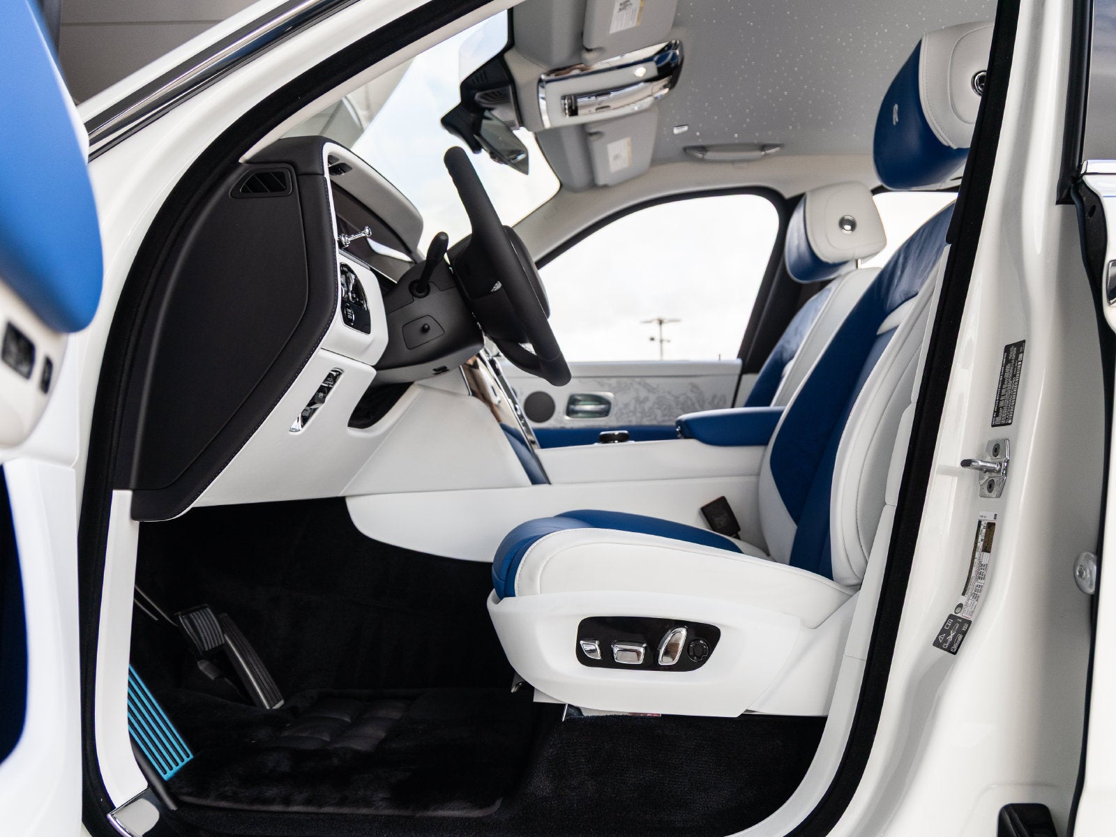 2027 Rolls-Royce Cullinan 