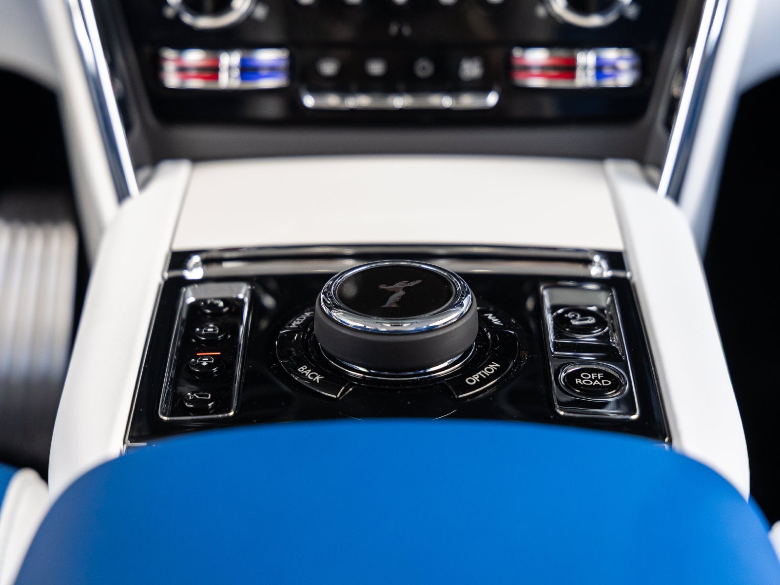 2027 Rolls-Royce Cullinan 