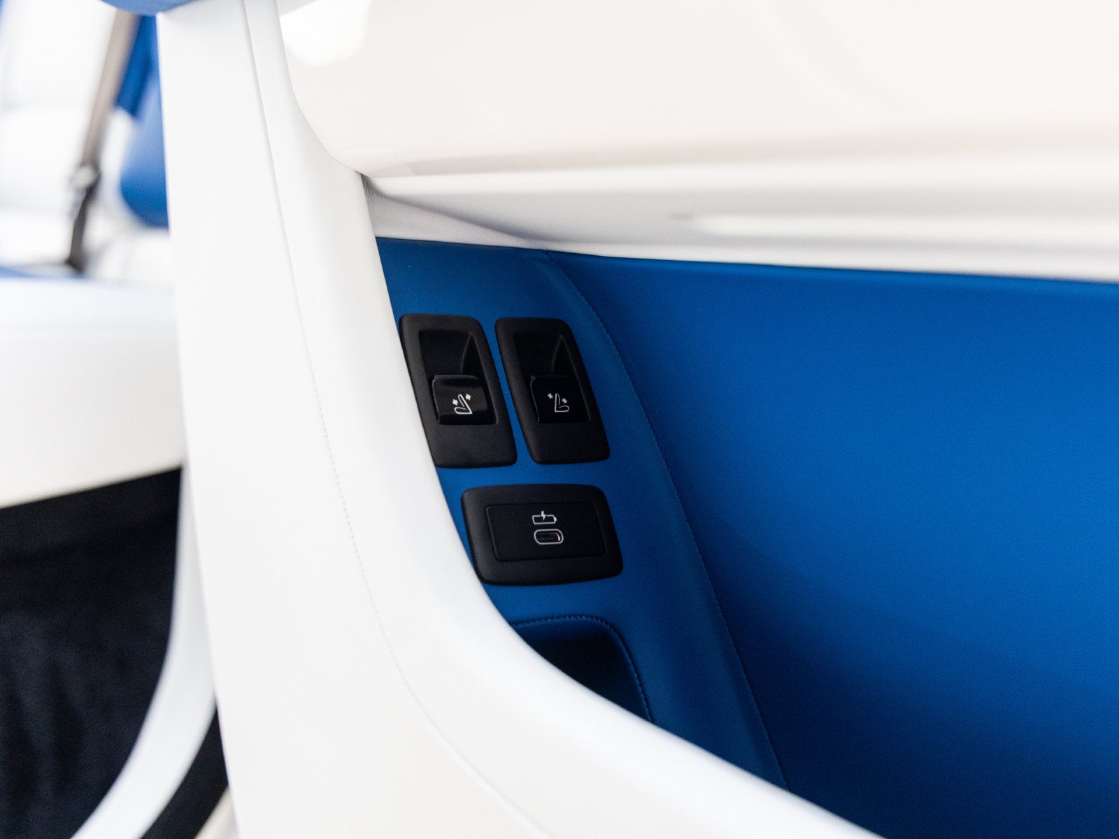 2027 Rolls-Royce Cullinan 