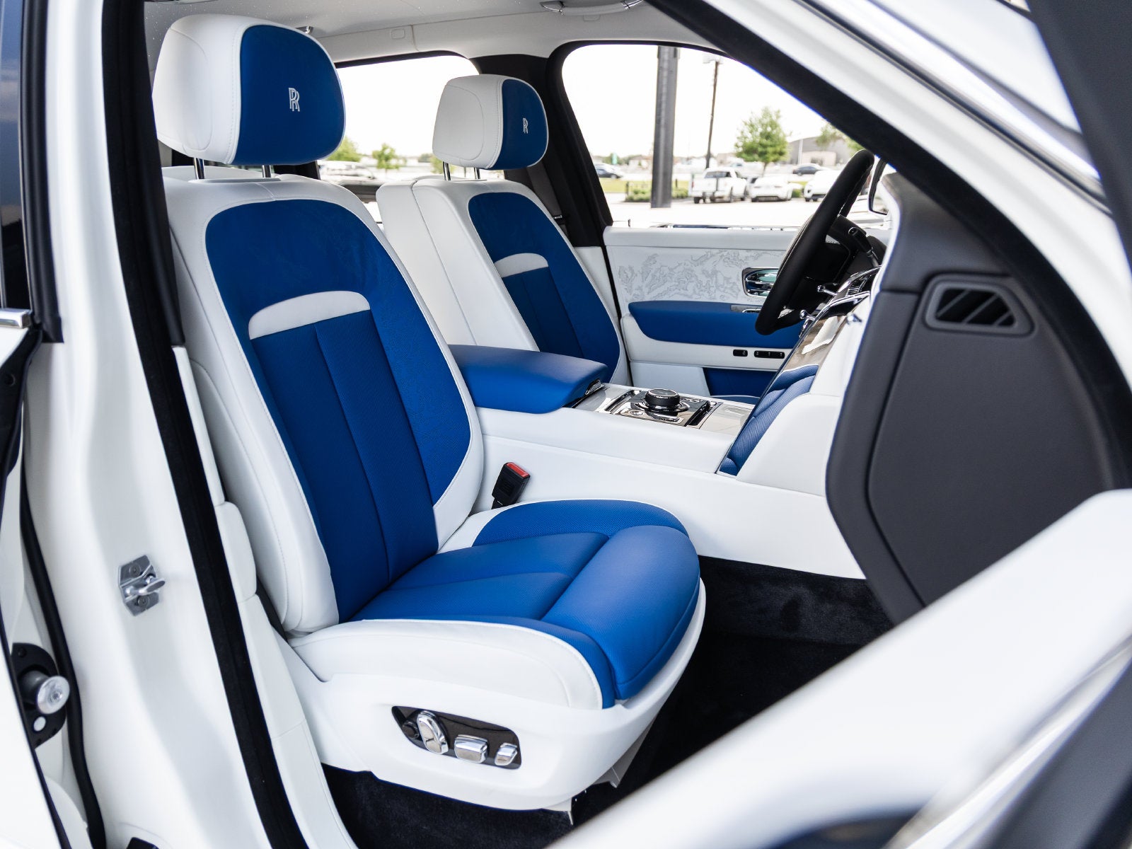 2027 Rolls-Royce Cullinan 