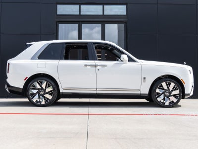 2027 Rolls-Royce Cullinan 