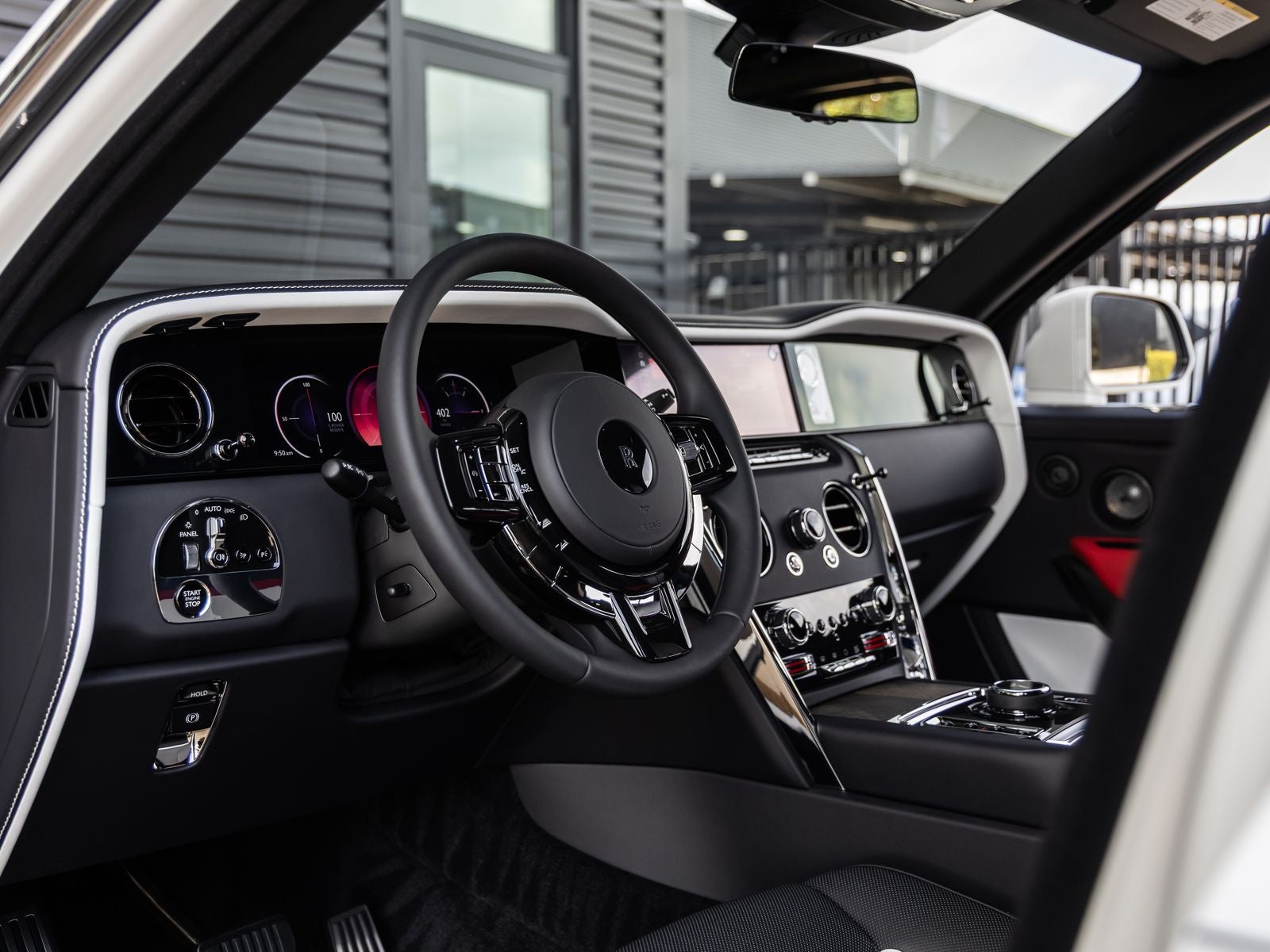 2027 Rolls-Royce Cullinan 