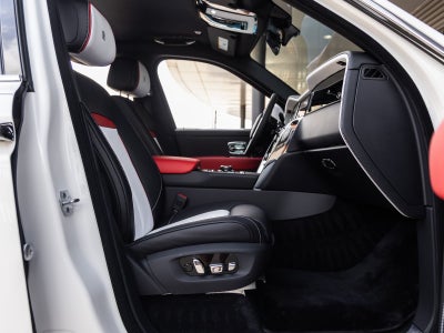 2027 Rolls-Royce Cullinan 