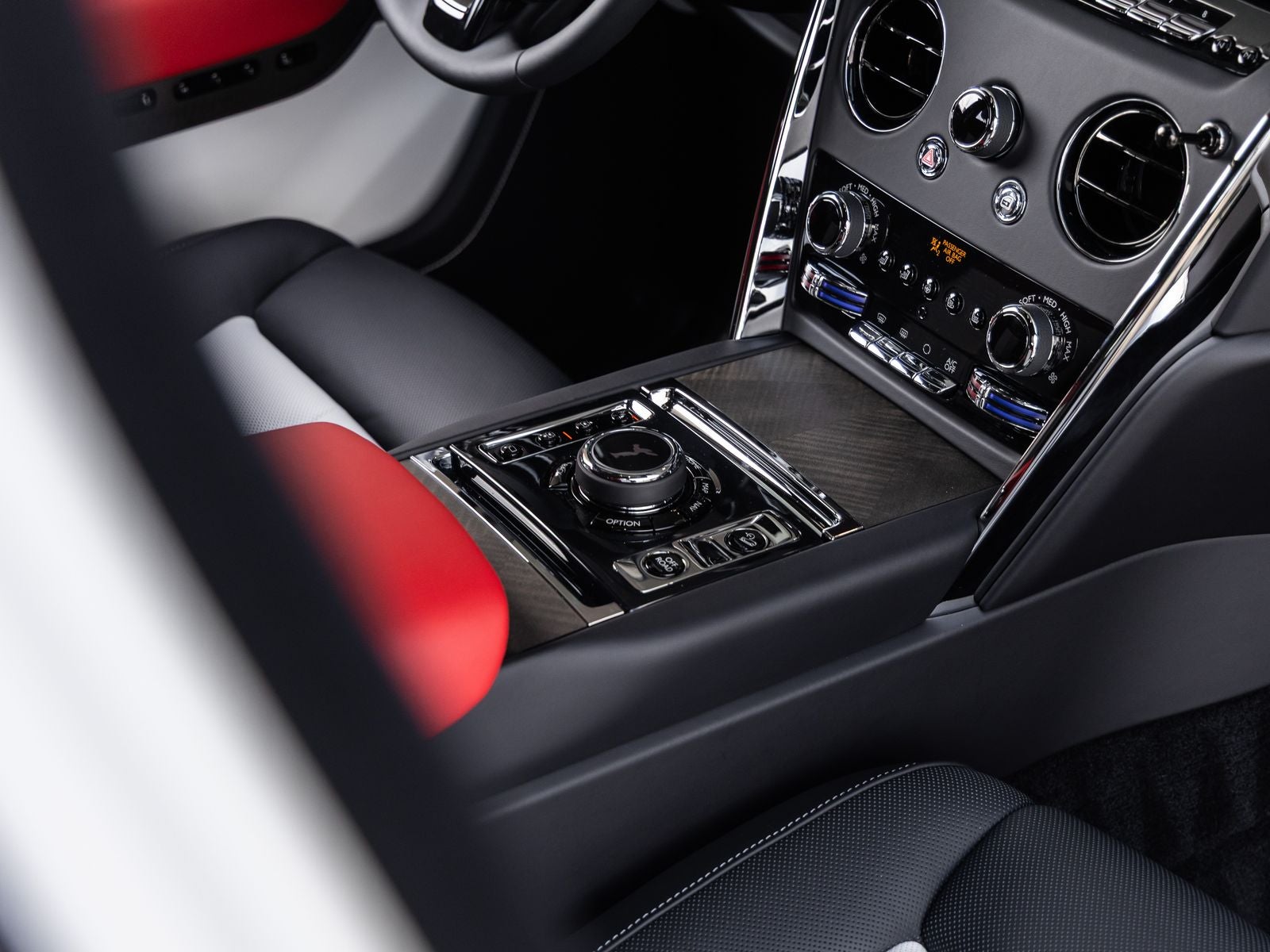 2027 Rolls-Royce Cullinan 