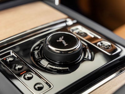 2027 Rolls-Royce Cullinan Base