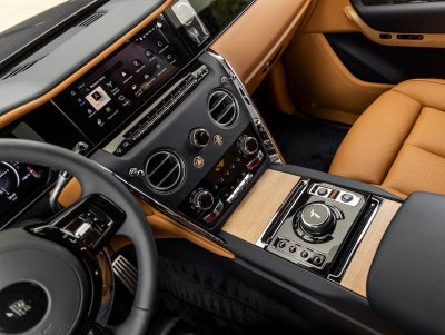 2027 Rolls-Royce Cullinan Base