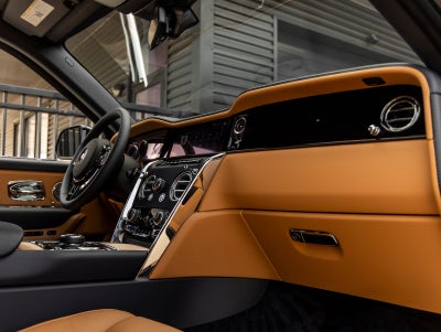 2027 Rolls-Royce Cullinan Base