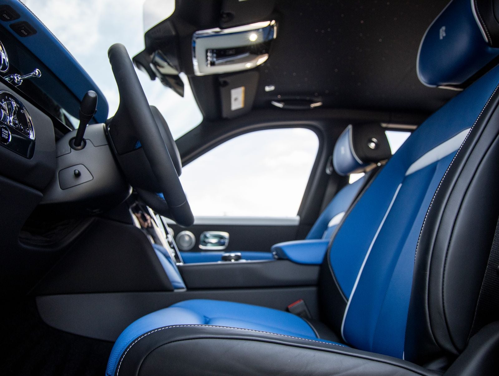 2027 Rolls-Royce Cullinan Base