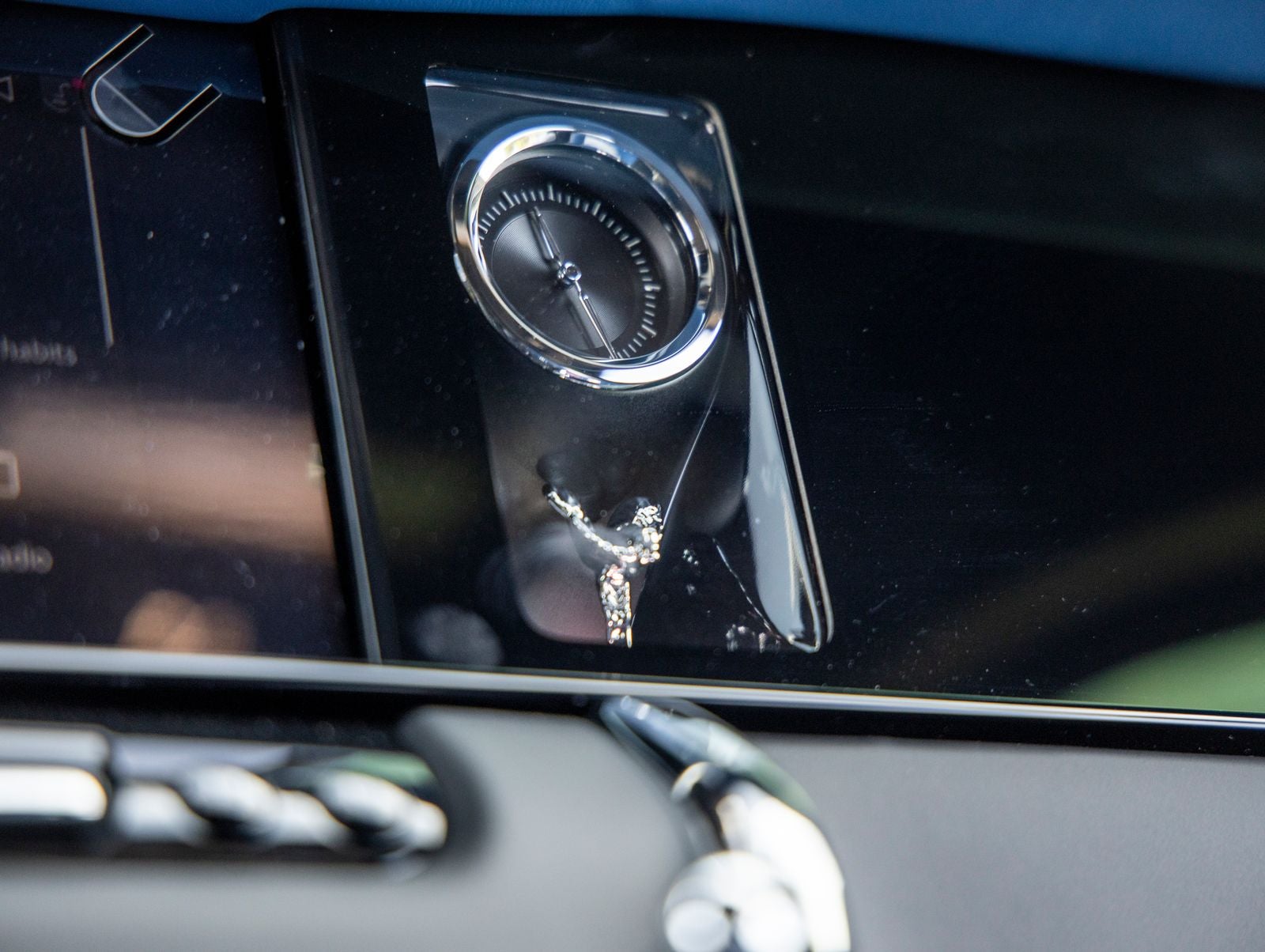 2027 Rolls-Royce Cullinan Base