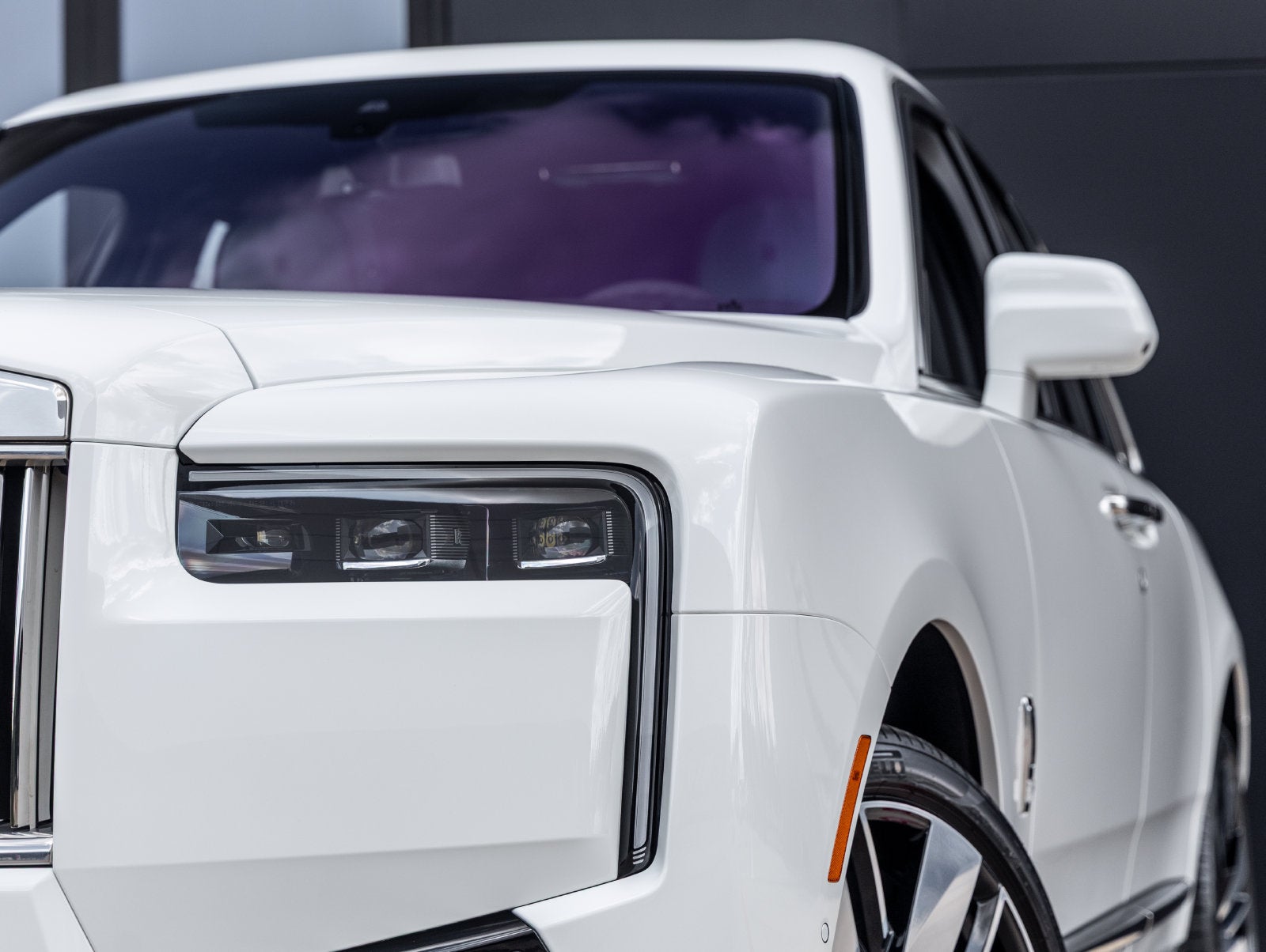 2027 Rolls-Royce Cullinan Base