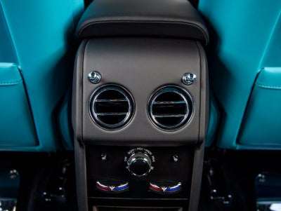 2027 Rolls-Royce Cullinan Base