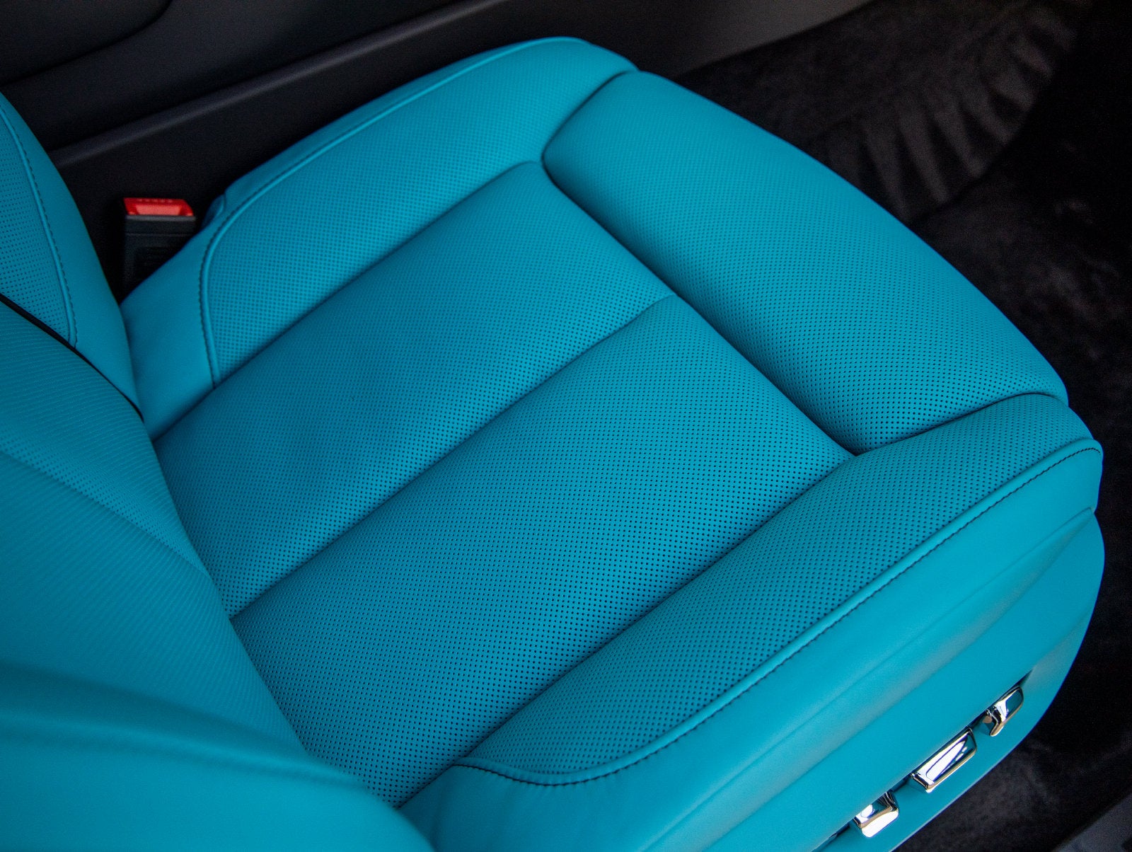 2027 Rolls-Royce Cullinan Base