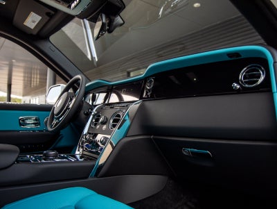 2027 Rolls-Royce Cullinan Base