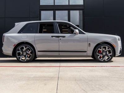 2027 Rolls-Royce Cullinan Black Badge