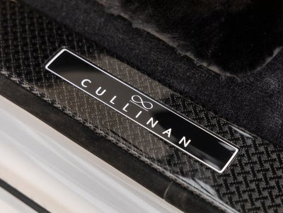 2027 Rolls-Royce Cullinan Black Badge