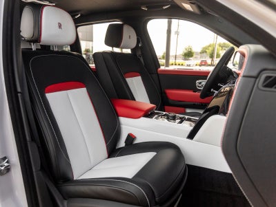 2027 Rolls-Royce Cullinan Black Badge